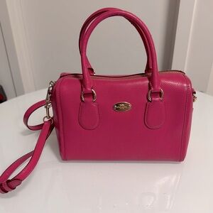 Vintage Coach Pink ruby Leather Handbag